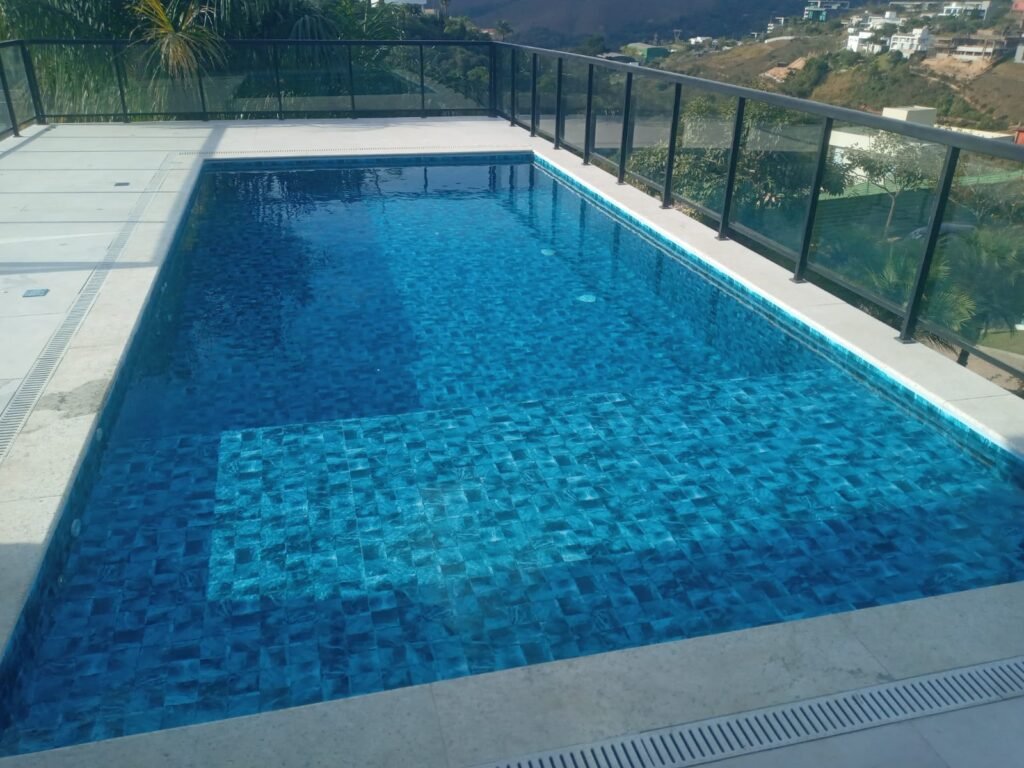 Piscina de Vinil de Cobertura: Orçamento e Modelos! Vamos mergulhar fundo no mundo das piscinas de vinil de cobertura