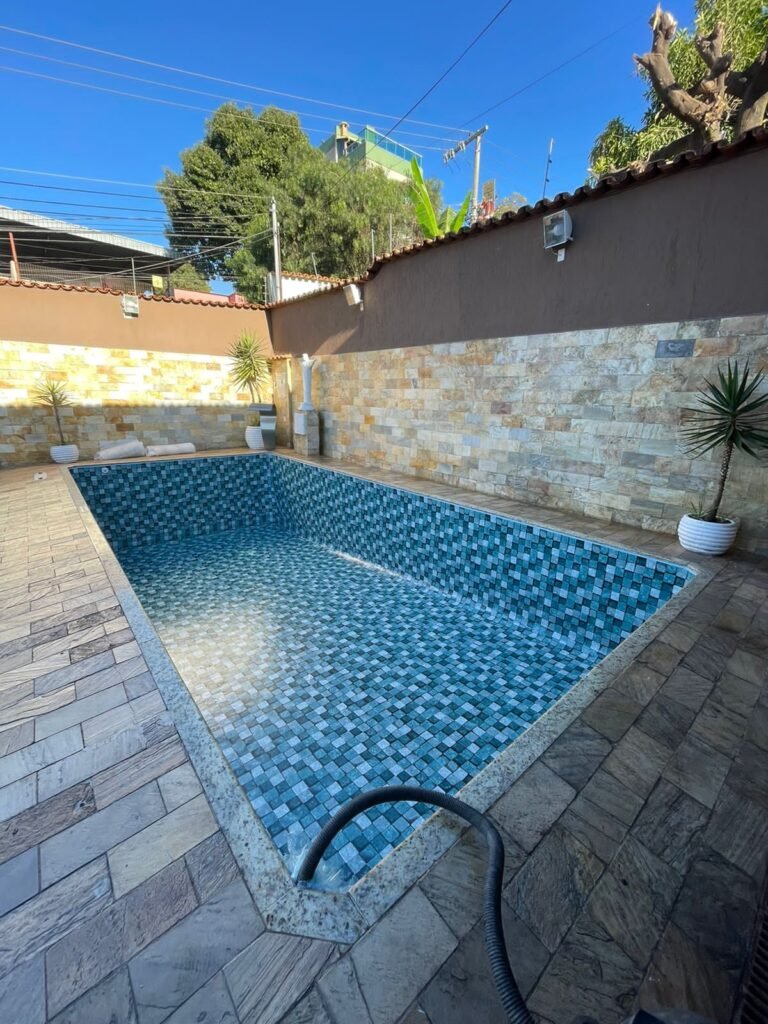 Quais são os cuidados e manutenções necessários após a instalação do novo vinil? É uma excelente maneira de renovar sua aparência